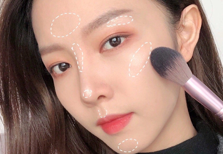 南寧化妝學(xué)校：學(xué)會修容高光，進(jìn)階臉 ??? 