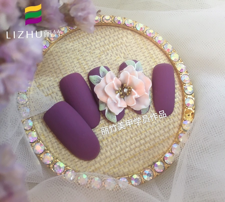 南寧美甲學(xué)校：給你一組“春暖花開”美甲作品