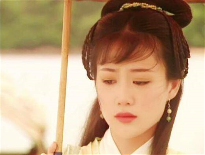 南寧美發(fā)學(xué)校：手殘黨也能打造的專業(yè)空氣劉海教程