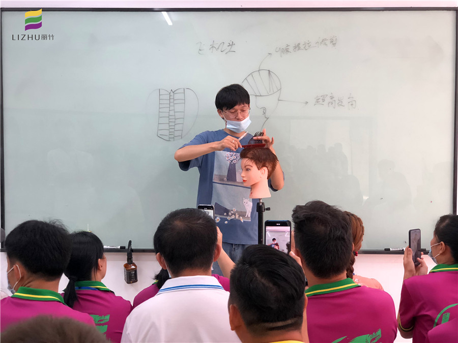 南寧美發(fā)課堂：男士剪發(fā)剪的是什么？