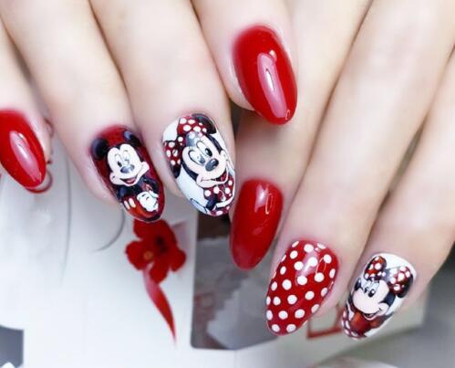 南寧美甲學校：指甲有劃痕怎么辦？