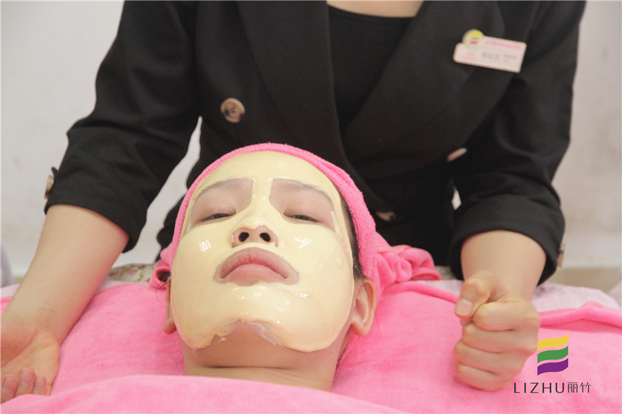 美容師職業(yè)技能鑒定考試必考項目