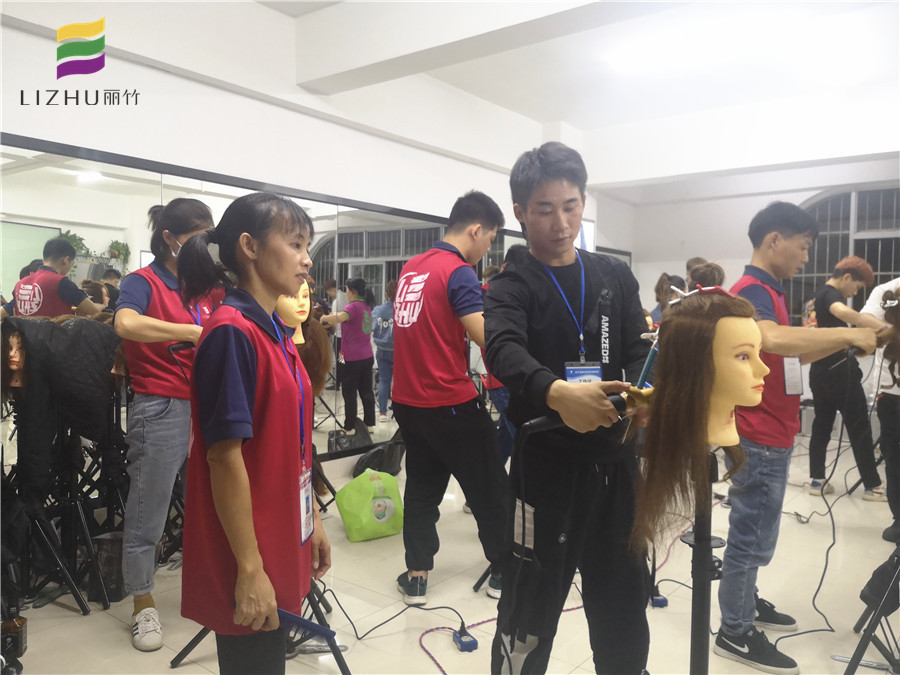 南寧美發(fā)學校：終于可以花式弄卷