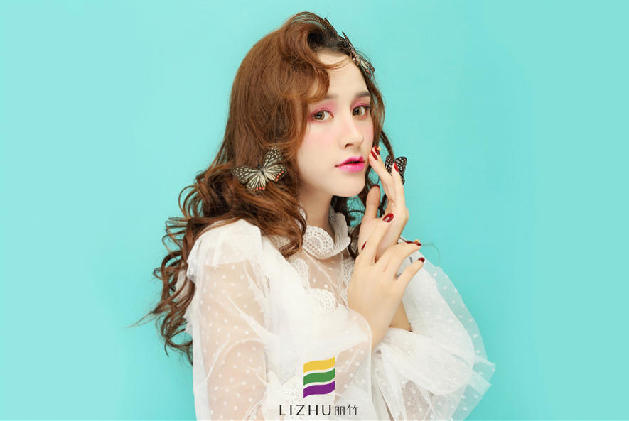 冬天化妝卡粉怎么辦？廣西化妝學(xué)習(xí)