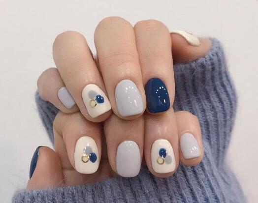 廣西正規(guī)美甲培訓(xùn)：溫柔冬日美甲推薦