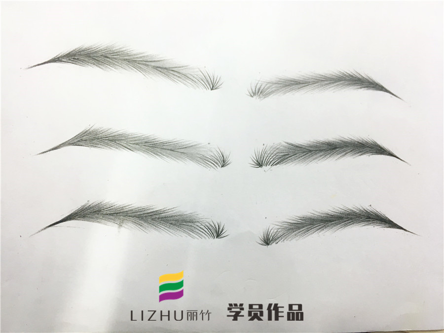 化妝新手如何畫眉？去廣西出名的彩妝培訓看看