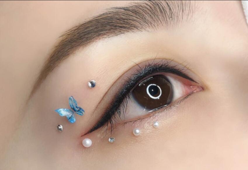 美瞳線設(shè)計(jì)要點(diǎn)概括，南寧有實(shí)力的紋繡學(xué)校分享
