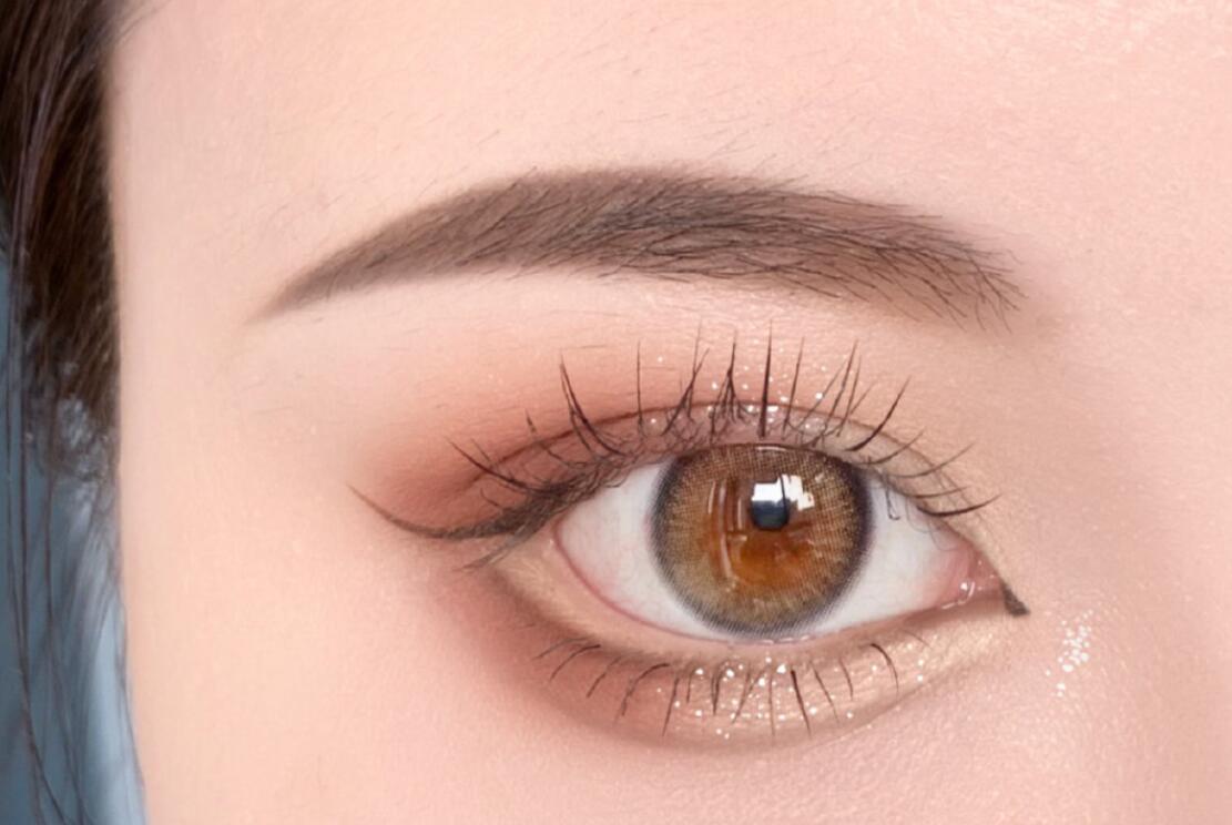 “玫瑰冰茶”眼妝教程，體現(xiàn)南寧化妝班哪家好