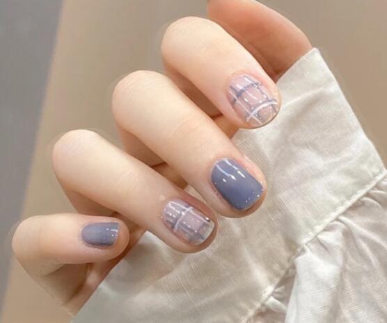指甲油不卸可繼續(xù)涂嘛？快來看看南寧美甲培訓班怎么說