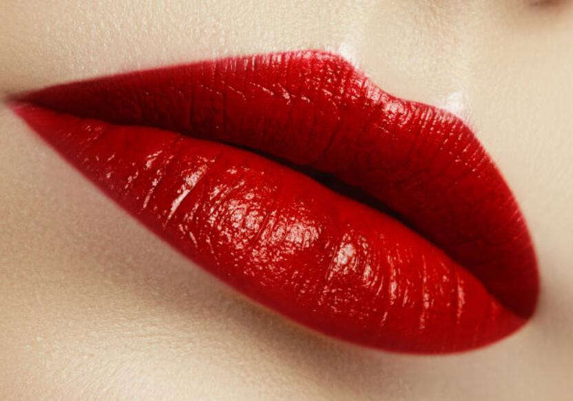 紋唇后不能吃哪些東西？快來看看廣西專業(yè)紋繡學學校怎么說