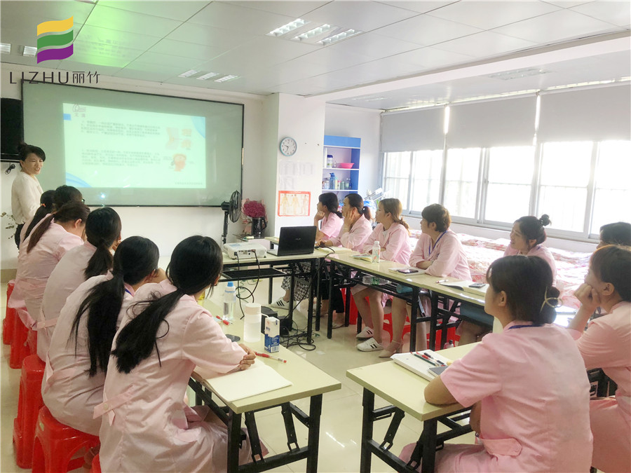 南寧美容學校舉辦肩椎知識分享課程