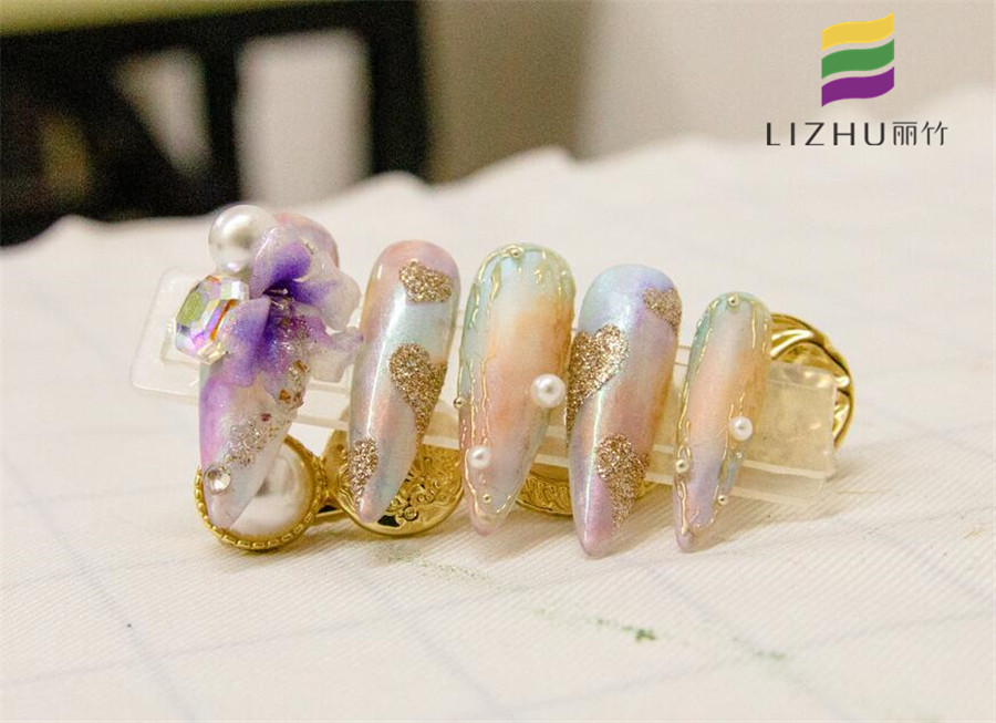 甲片可以重復(fù)使用嗎？廣西美甲排行榜專業(yè)教學(xué)