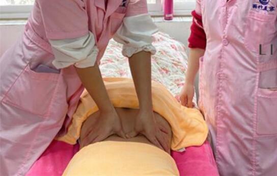 如何給腰部和腎部按摩？南寧美容師培訓正規(guī)學校教你