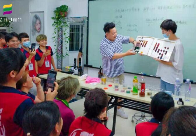 為什么美發(fā)要學(xué)色彩知識(shí)？南寧美發(fā)培訓(xùn)學(xué)校解釋給你聽