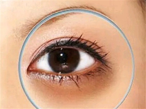 堪比PS的遮瑕教程，南寧學化妝的學校幫你找到了