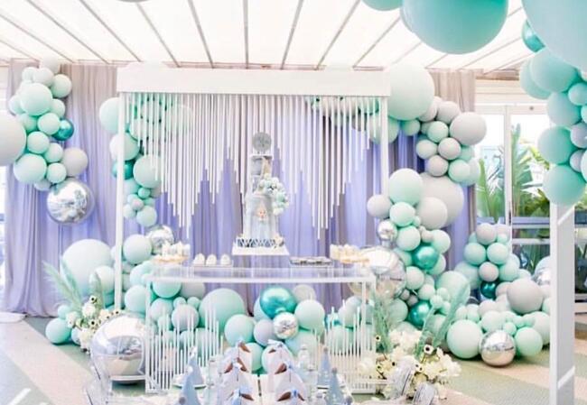 怎樣才能布置出好看的花藝氣球裝飾？南寧花藝學校教你