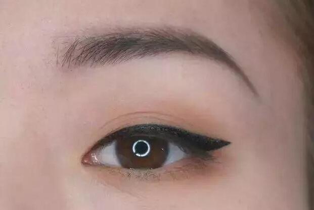 眼尾三角區(qū)怎么處理？