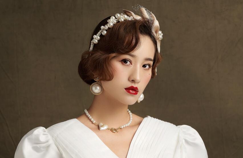 輕復(fù)古系列妝容造型