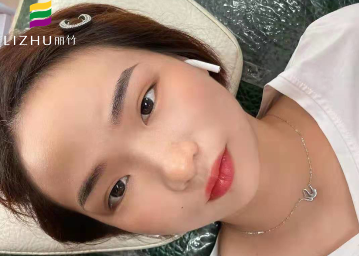 紋眉后眉毛會(huì)消失嗎？南寧正規(guī)紋繡培訓(xùn)來(lái)解答