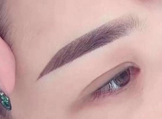 南寧紋繡學(xué)習(xí)分享：霧眉和線(xiàn)條眉區(qū)別