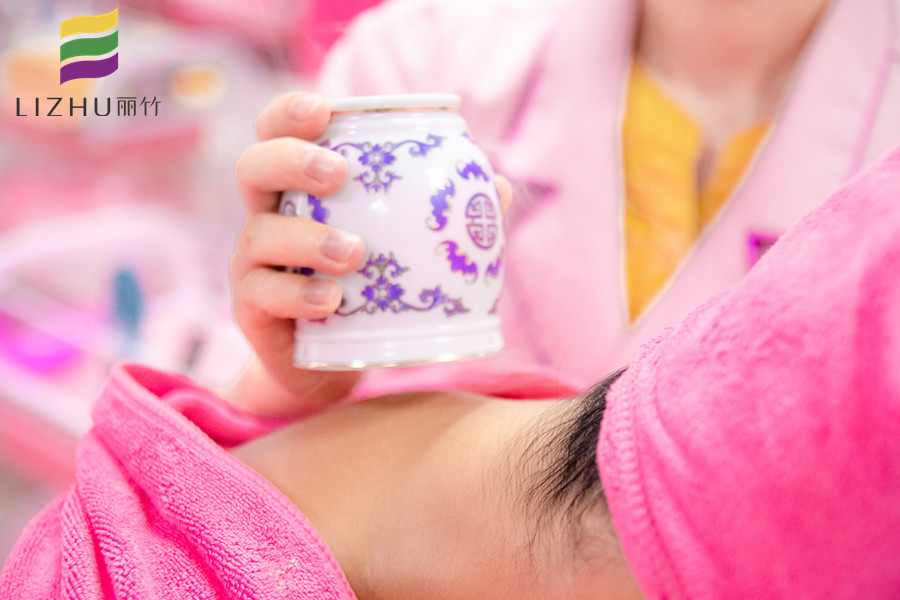 使用艾灸罐的功效，南寧美容培訓班總結筆記