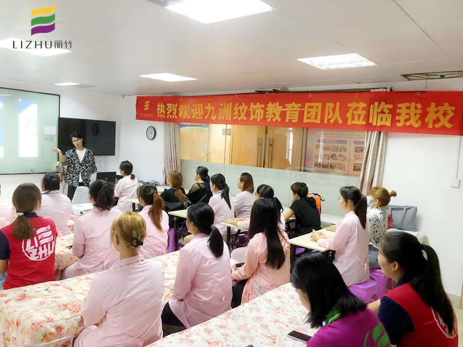 紋繡師的職業(yè)道德？南寧學紋繡的學校幫你總結(jié)