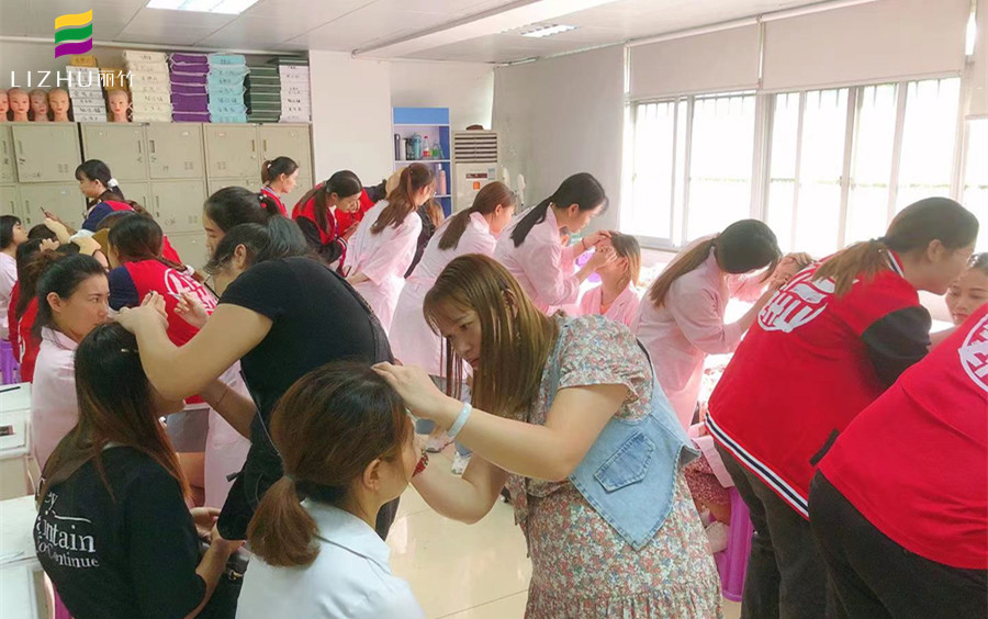 霧眉怎么畫？南寧學(xué)紋繡的學(xué)校給你教程