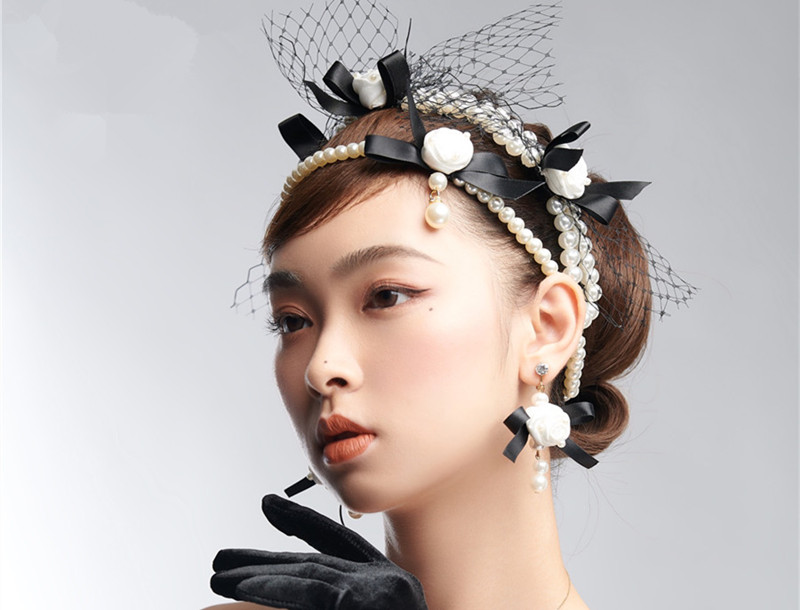 復(fù)古時(shí)尚新娘造型，實(shí)力證明南寧哪家化妝學(xué)校比較熱門