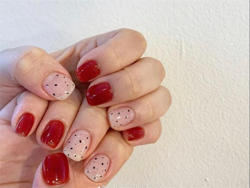 冬日顯白美甲，廣西專業(yè)教美甲的學(xué)校分享