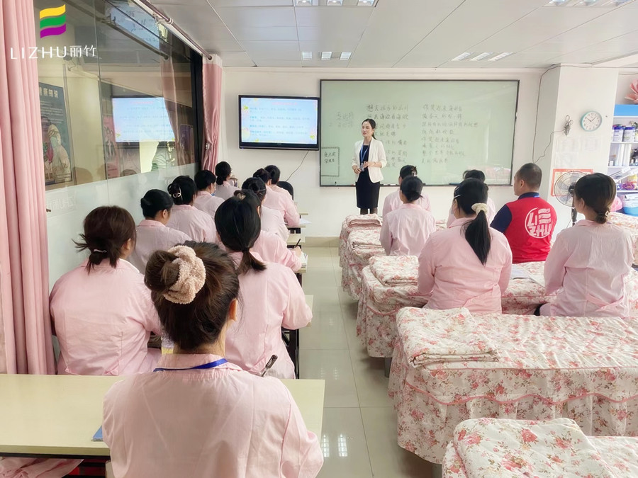 美容培訓，來廣西專業(yè)美容培訓學校