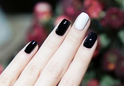 秋冬顯白顯手長(zhǎng)美甲，廣西美甲學(xué)習(xí)培訓(xùn)分享