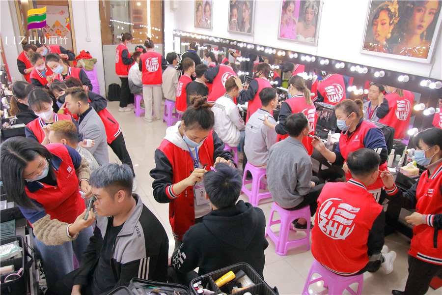 男士妝容的化妝技巧，南寧彩妝培訓(xùn)分享