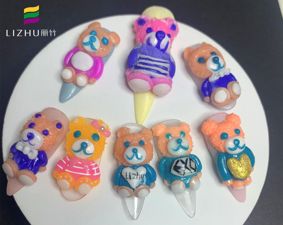 小熊雕花美甲，告訴你廣西哪里可以學(xué)雕花美甲