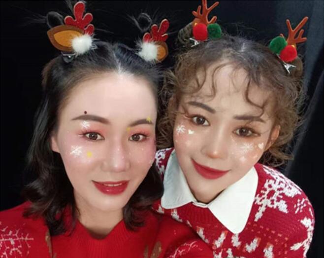 打造你的專屬圣誕妝容，南寧化妝學(xué)習(xí)機(jī)構(gòu)分年