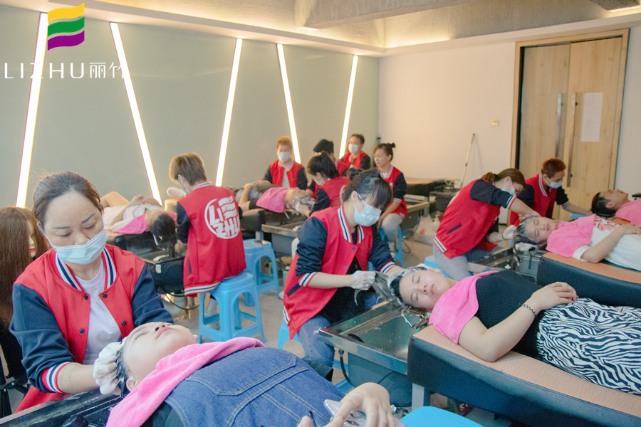 學(xué)泰式洗頭的步驟，告訴你廣西哪里可以學(xué)洗頭