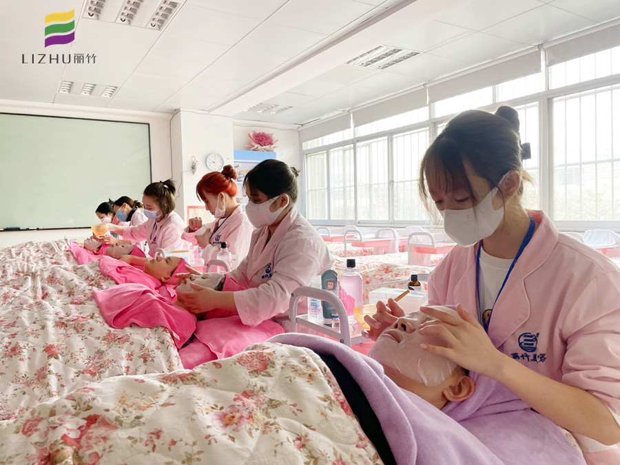  痘痘肌膚護(hù)膚“雷區(qū)”，廣西美容護(hù)膚貼士