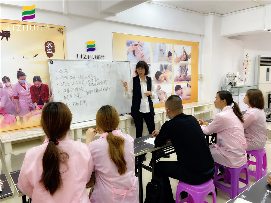 學(xué)習(xí)案例分析的重要性，南寧美容培訓(xùn)班告訴你