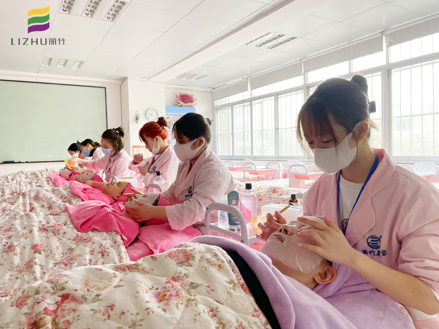 廣西美容面部護(hù)理：面部撥筋后要敷面膜嗎？