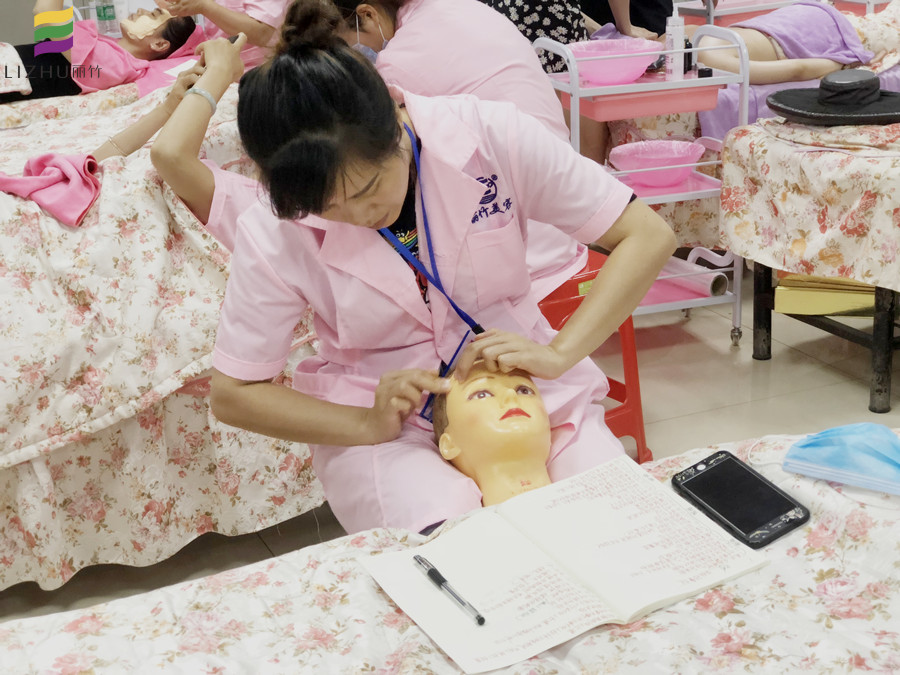 面部穴位認(rèn)識(shí) ，南寧美容基礎(chǔ)學(xué)習(xí)