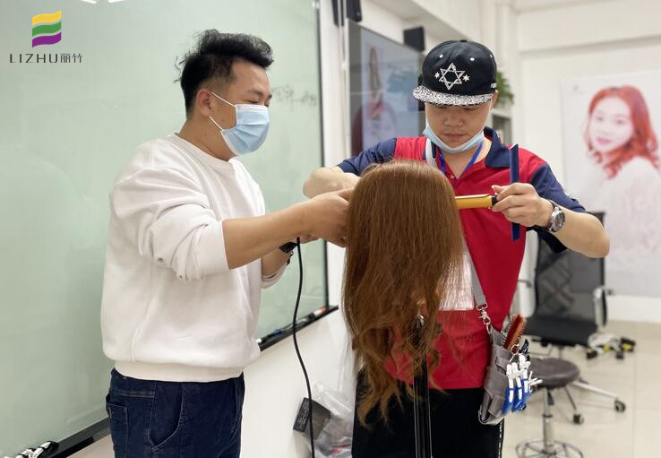 美發(fā)電棒基礎(chǔ)手法，南寧美發(fā)電棒造型培訓(xùn)班