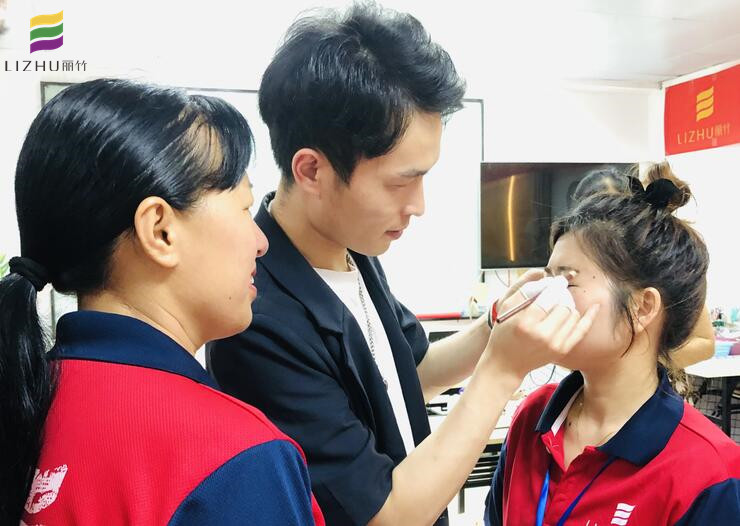 眉形怎么設(shè)計才好看？南寧紋繡專業(yè)學(xué)校分享