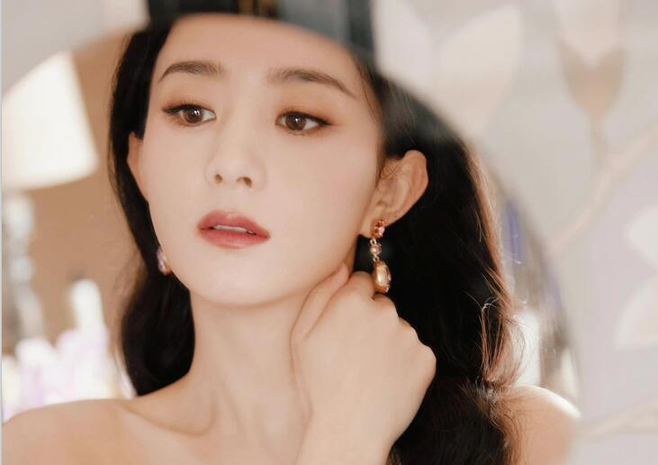 圓臉女孩溫柔學(xué)姐妝教程，告訴你南寧哪里教的化妝時尚