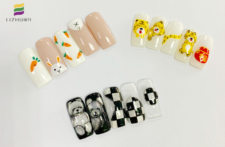 零基礎(chǔ)學(xué)美甲，廣西美甲專業(yè)學(xué)校學(xué)員作品欣賞