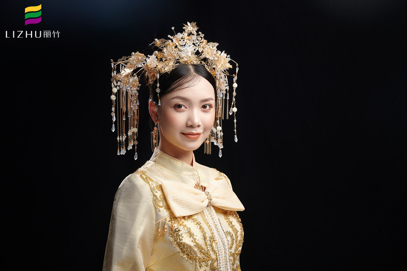 新中式新娘造型，演繹別樣中國美