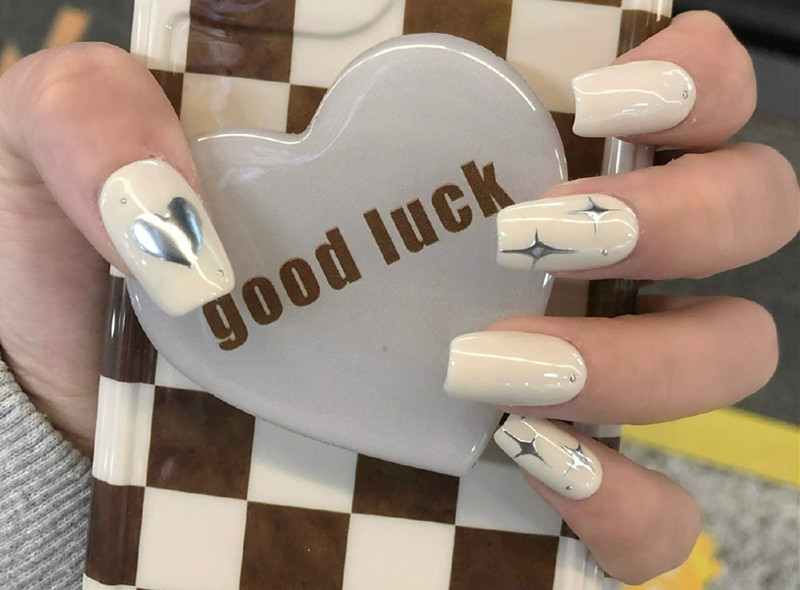 小情調(diào)春日美甲，廣西美甲培訓(xùn)機(jī)構(gòu)精彩推薦