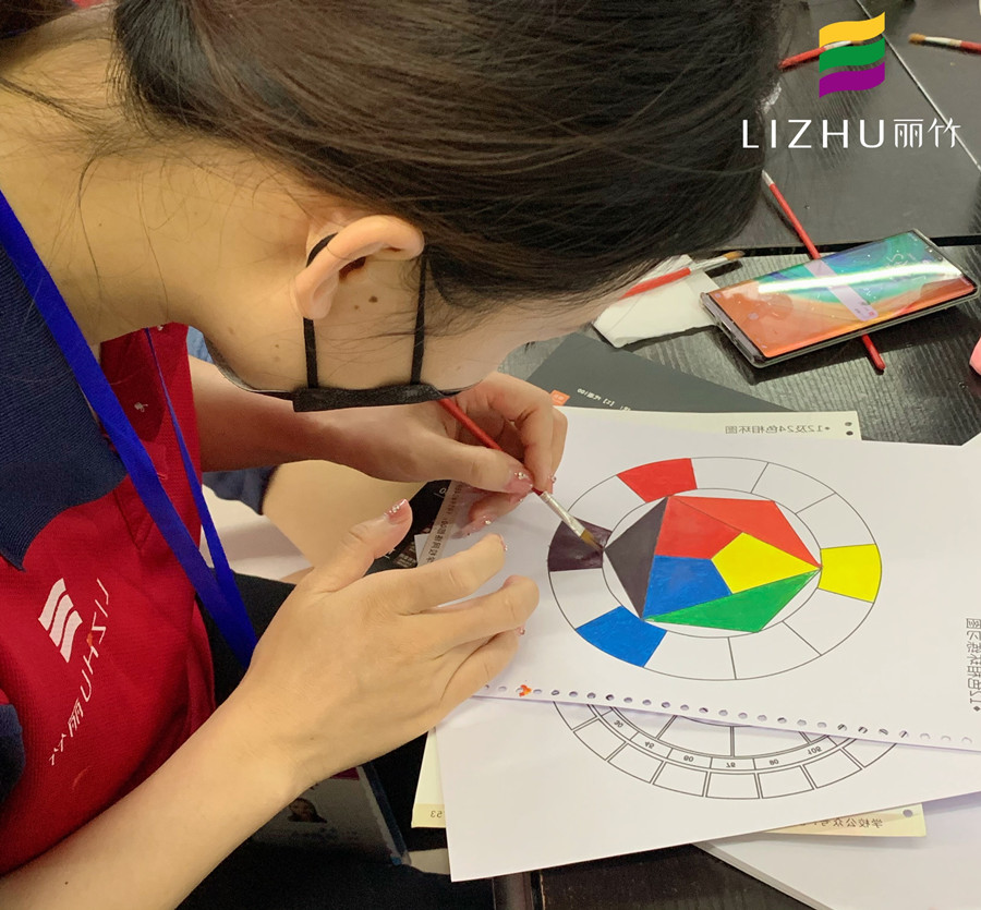 十二色環(huán)的組成結(jié)構(gòu)，南寧專業(yè)培養(yǎng)化妝師課程