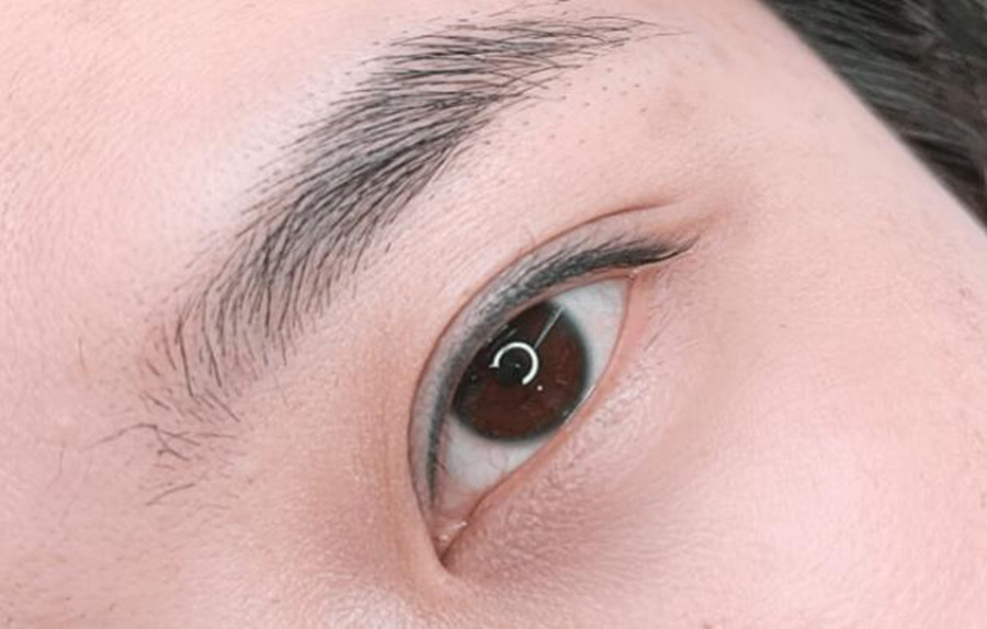 紋眉如何設(shè)計眉峰？南寧專業(yè)正規(guī)紋繡學(xué)校解析