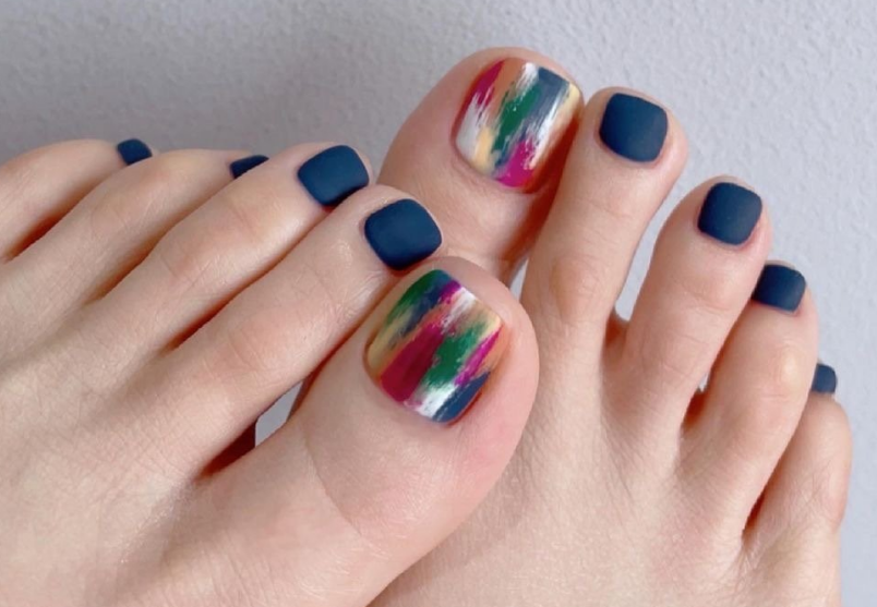 夏季腳部美甲，廣西美甲網(wǎng)紅圖片分享