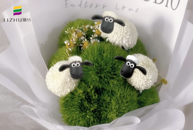 廣西鮮花培訓(xùn)班作品：韓式花束、卡通花束、月亮花束