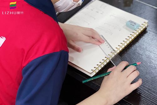 南寧化妝課堂：標(biāo)準(zhǔn)眉怎么畫？